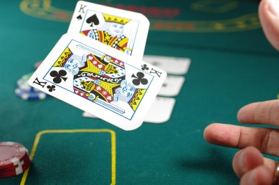 Je online blackjacktafel spreekt nu gewoon Nederlands